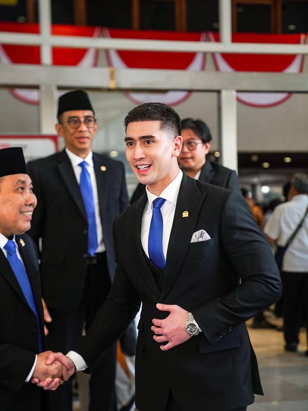Verrell Bramasta melaksanakan tugasnya sebagai anggota DPR
